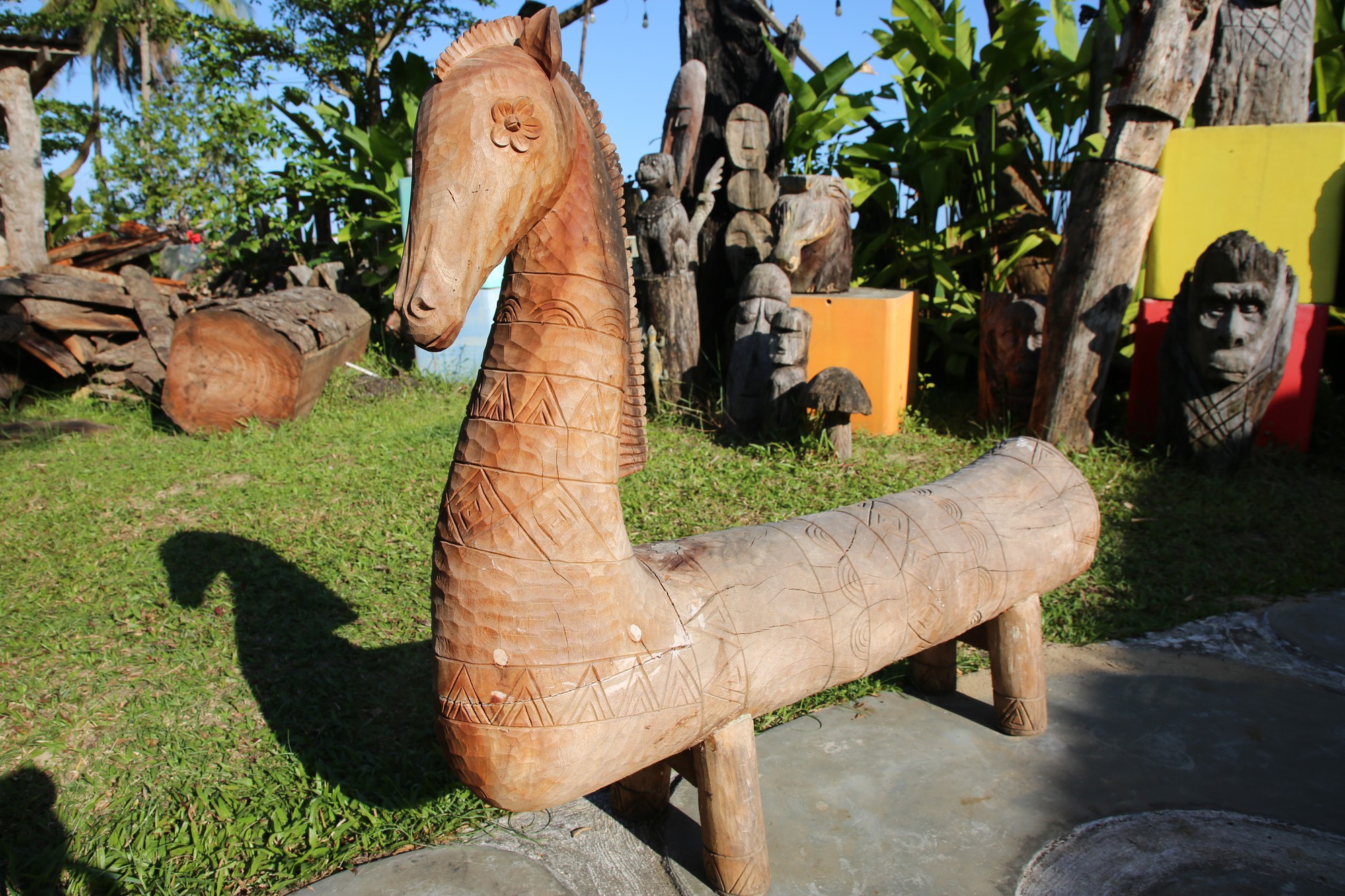 Cận cảnh "b&aacute;u vật" bất ngờ lộ diện từ những c&agrave;nh củi kh&ocirc; dạt v&agrave;o bờ biển Hội An sau mưa lũ- Ảnh 16.