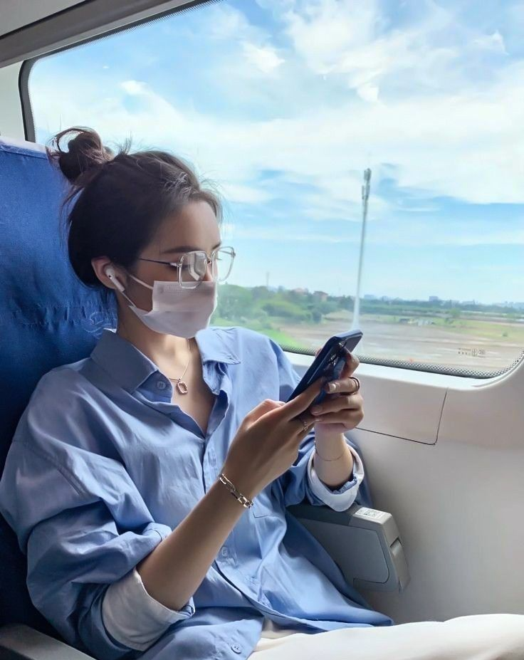 Tại sao đường về quê ngày càng gần, nhưng "đường về nhà" lại ngày một xa?- Ảnh 2. Tại sao đường về quê ngày càng gần, nhưng "đường về nhà" lại ngày một xa?- Ảnh 2.