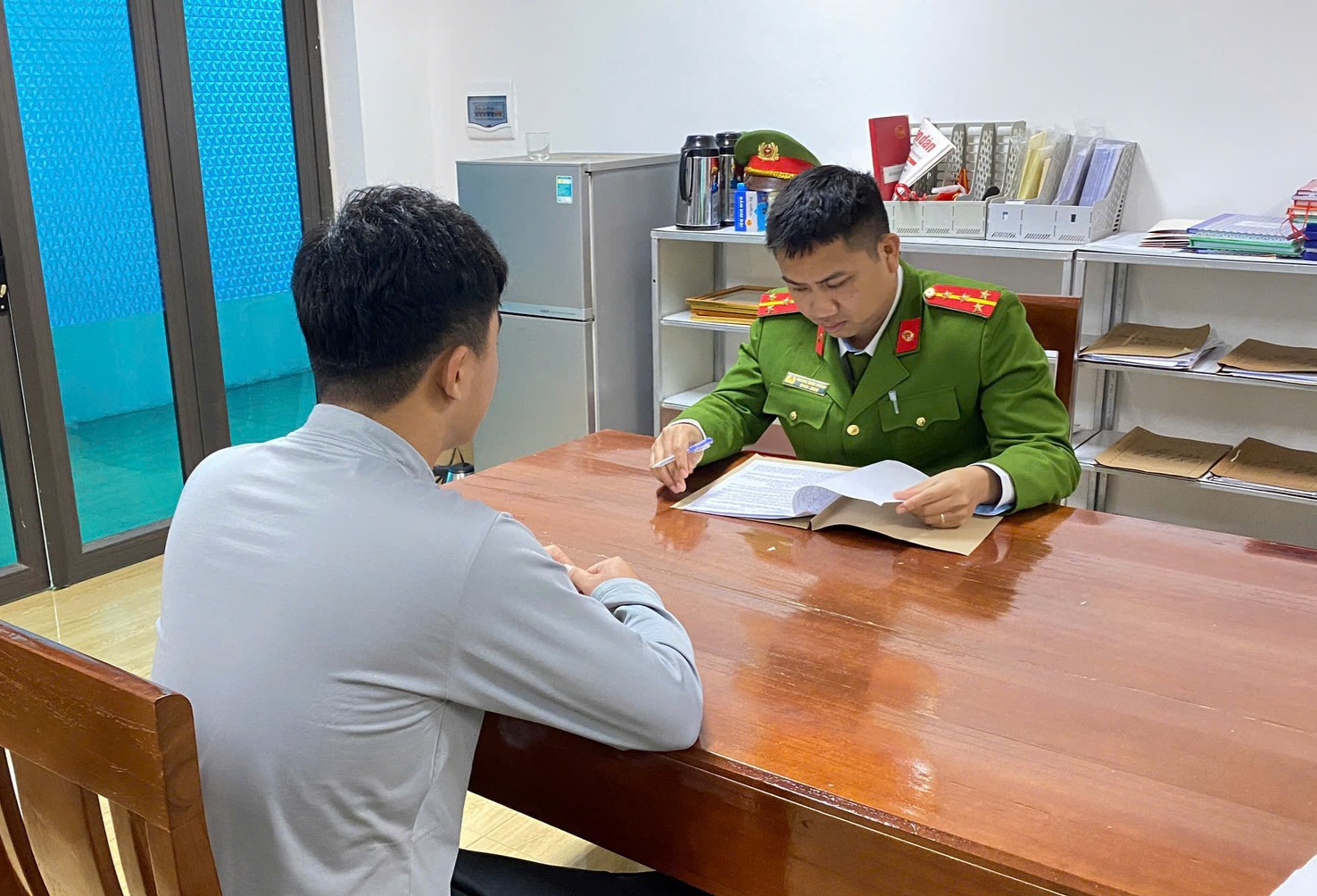 Phạt chủ tài khoản "Qu. Đ." vì tung tin đồn "mỗi người dân sẽ được nhận 1 triệu đồng để đón Tết Nguyên đán năm 2026"- Ảnh 1. Phạt chủ tài khoản "Qu. Đ." vì tung tin đồn "mỗi người dân sẽ được nhận 1 triệu đồng để đón Tết Nguyên đán năm 2026"- Ảnh 1.