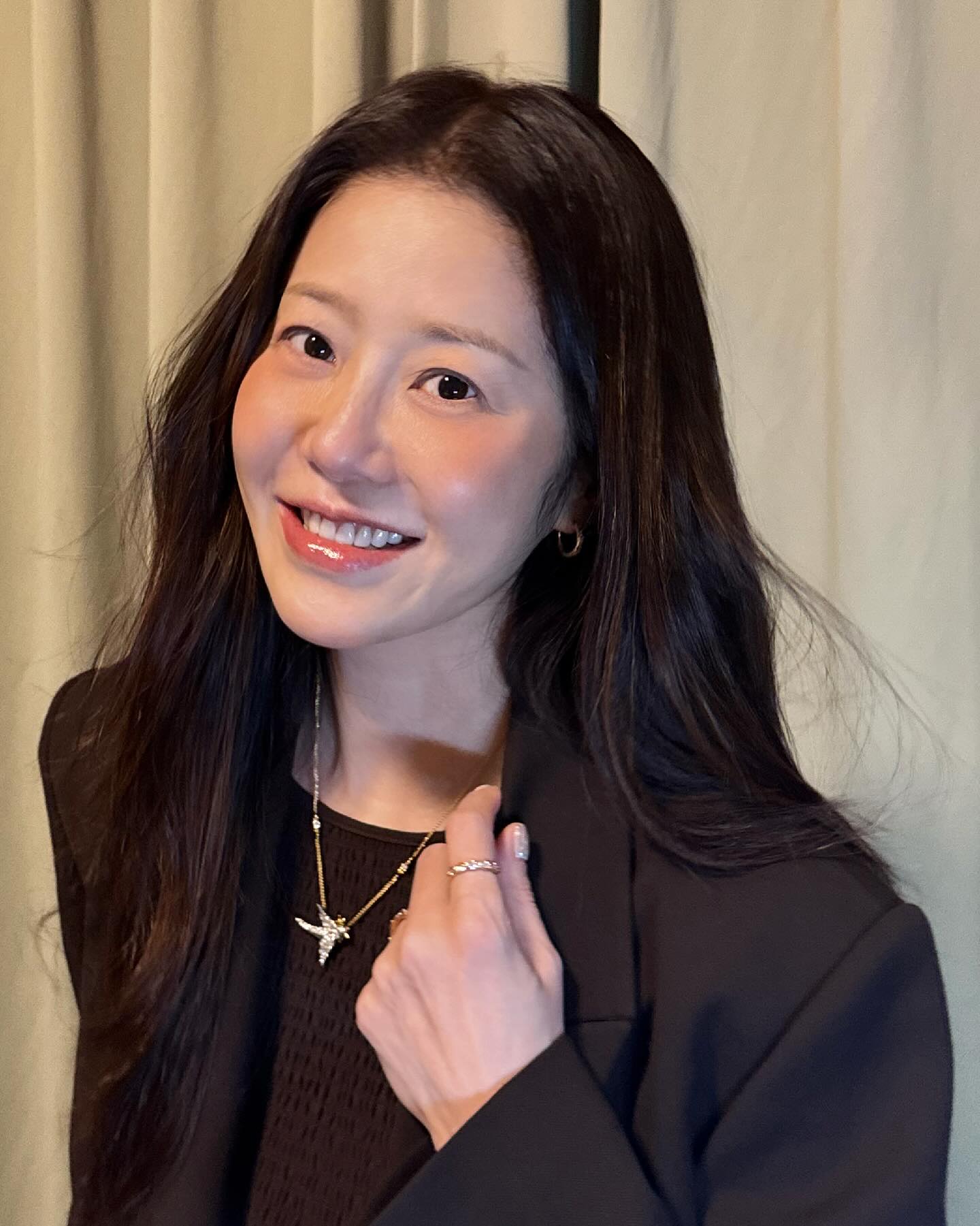 &Aacute; hậu từng l&agrave; con d&acirc;u nh&agrave; Samsung c&oacute; 5 tuyệt chi&ecirc;u chống gi&agrave; đỉnh cao- Ảnh 1.