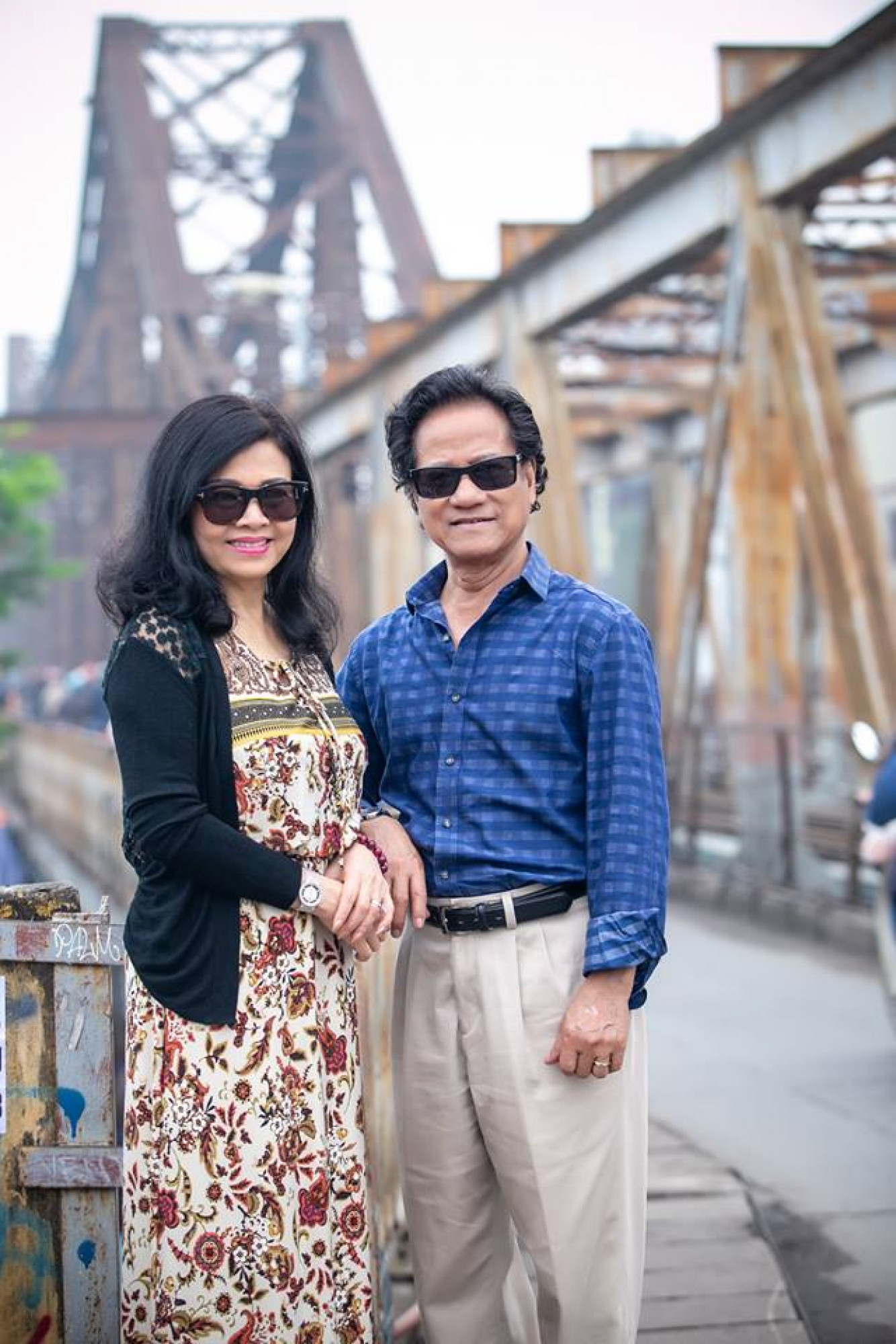 Nam ca sĩ 4 đời vợ, 14 con, kh&ocirc;ng nhớ hết c&oacute; bao nhi&ecirc;u ch&aacute;u: 84 tuổi vẫn đi show khắp thế giới- Ảnh 5.