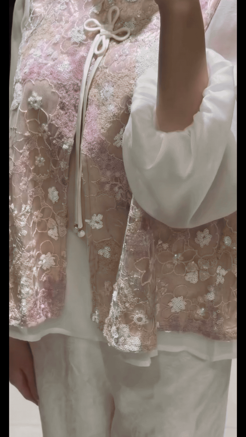 Cận v&ograve;ng 2 của Đỗ H&agrave; giữa l&uacute;c vướng tin đang mang thai- Ảnh 1.