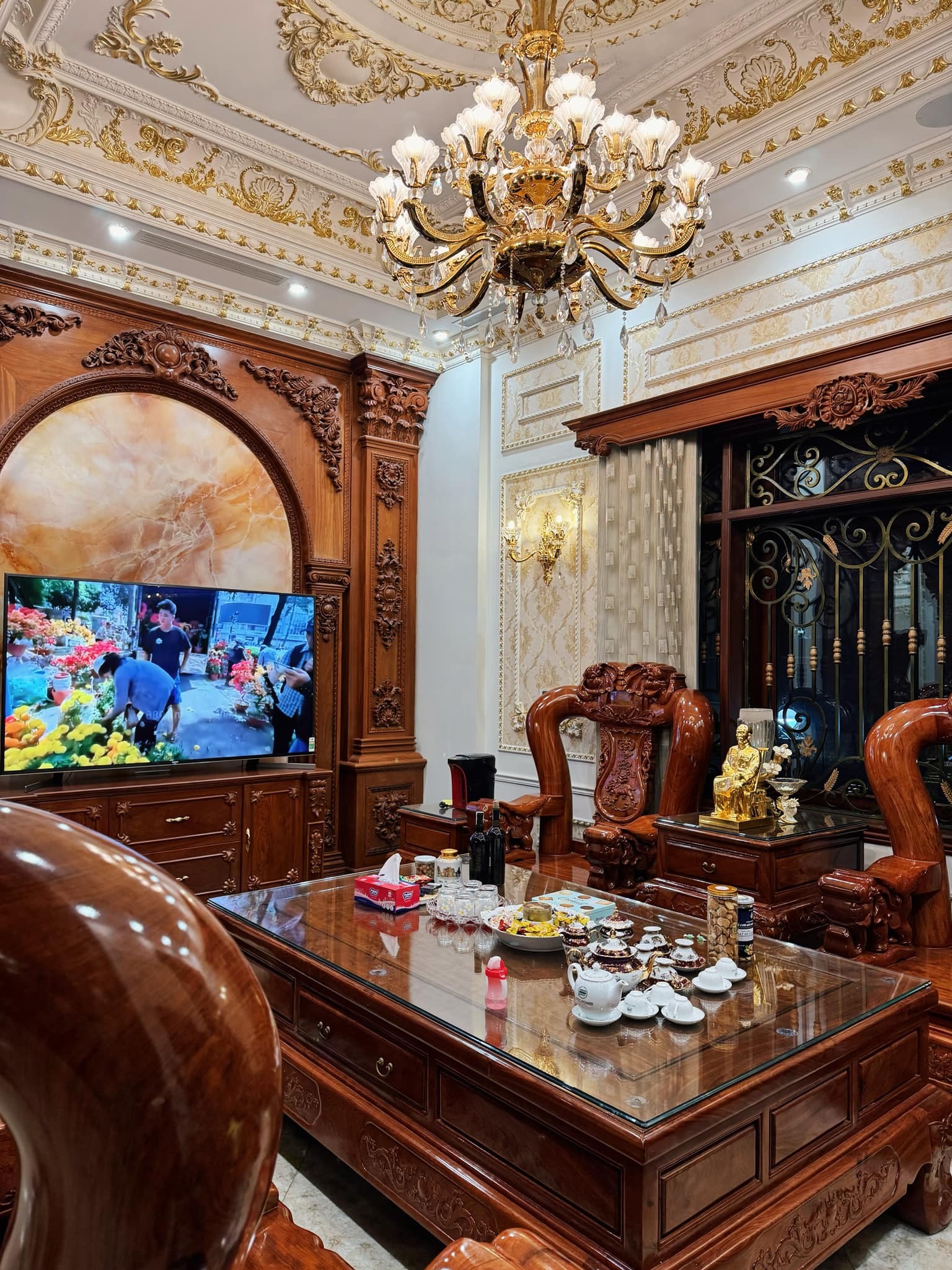 &ldquo;Ph&uacute; b&agrave;&rdquo; decor nh&agrave; đ&oacute;n Tết khiến gần 1 triệu người rạo rực- Ảnh 12.