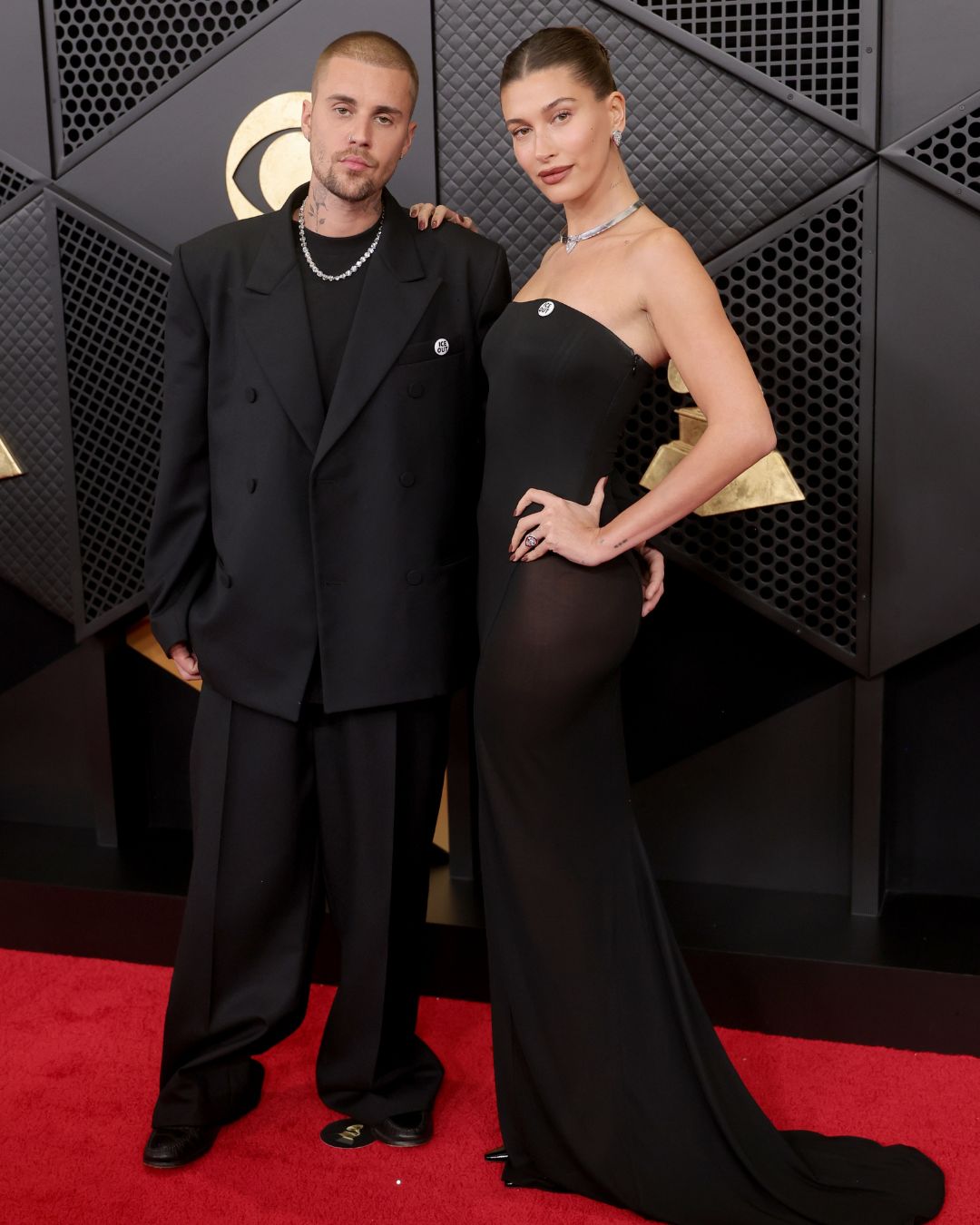 Không thể tin Justin Bieber lại làm chuyện gây sốc này trên sóng trực tiếp Grammy 2026- Ảnh 4. Không thể tin Justin Bieber lại làm chuyện gây sốc này trên sóng trực tiếp Grammy 2026- Ảnh 4.