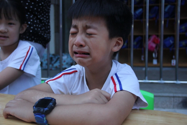 Con làm phép tính "11 - 4 = 7" bị cô giáo gạch đỏ, mẹ tưởng cô chấm sai, bức xúc chất vấn và cái kết ngỡ ngàng- Ảnh 2. Con làm phép tính "11 - 4 = 7" bị cô giáo gạch đỏ, mẹ tưởng cô chấm sai, bức xúc chất vấn và cái kết ngỡ ngàng- Ảnh 2.