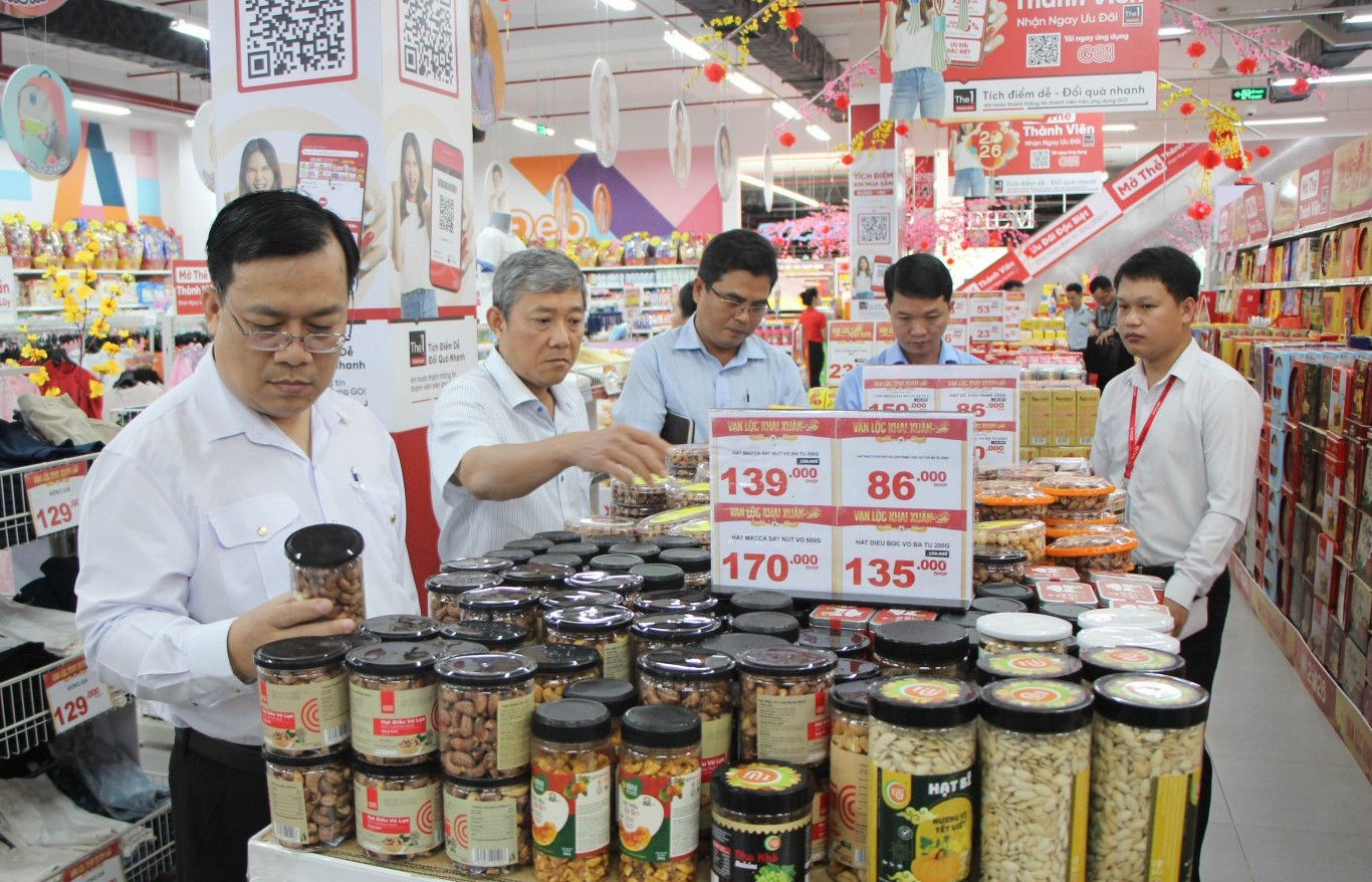 Siết ti&ecirc;u chuẩn về an to&agrave;n thực phẩm, tăng hậu kiểm- Ảnh 1.