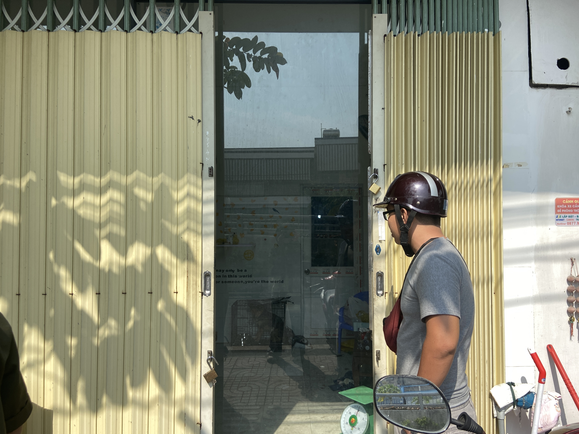 Cảnh tượng kh&ocirc;ng tưởng ở C&ocirc;ng an phường T&acirc;n Hưng: Người d&acirc;n li&ecirc;n tục t&igrave;m đến nhận diện ch&oacute; m&egrave;o bị mất, chuyện g&igrave; vậy?- Ảnh 2.