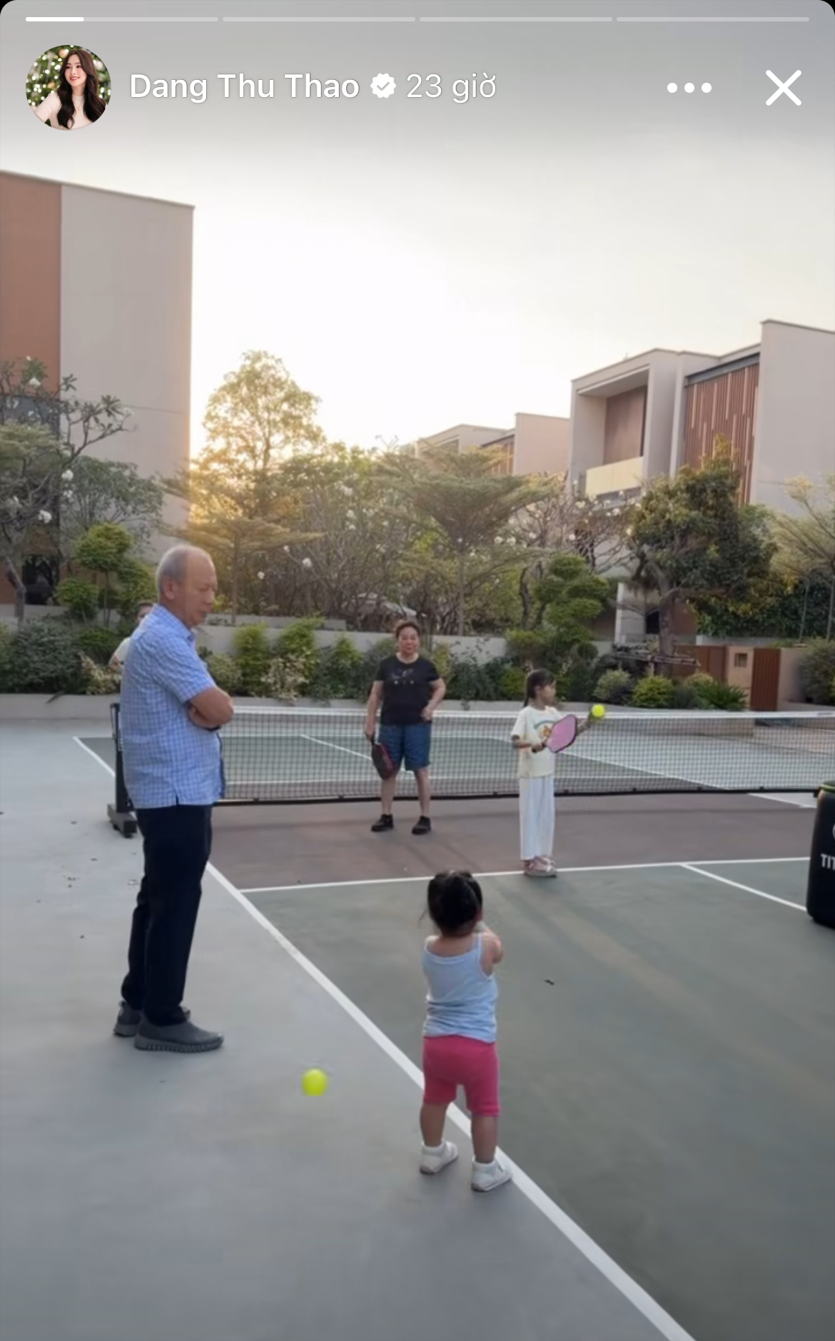 Hoa hậu Đặng Thu Thảo dạo n&agrave;y lạ qu&aacute;?- Ảnh 2.