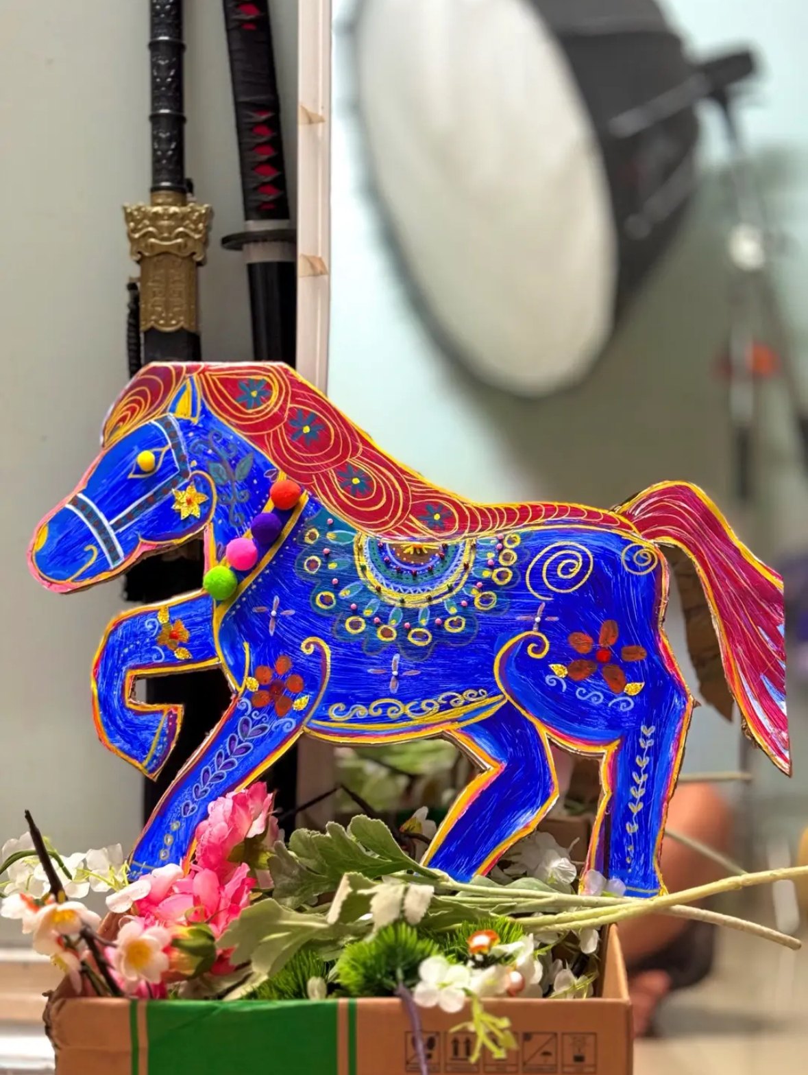 Bắt trend l&agrave;m ngựa giấy phục vụ c&aacute;c n&agrave;ng thơ "sống ảo" dịp Tết: K&iacute;n lịch, kiếm tiền cỡ n&agrave;o?- Ảnh 10.