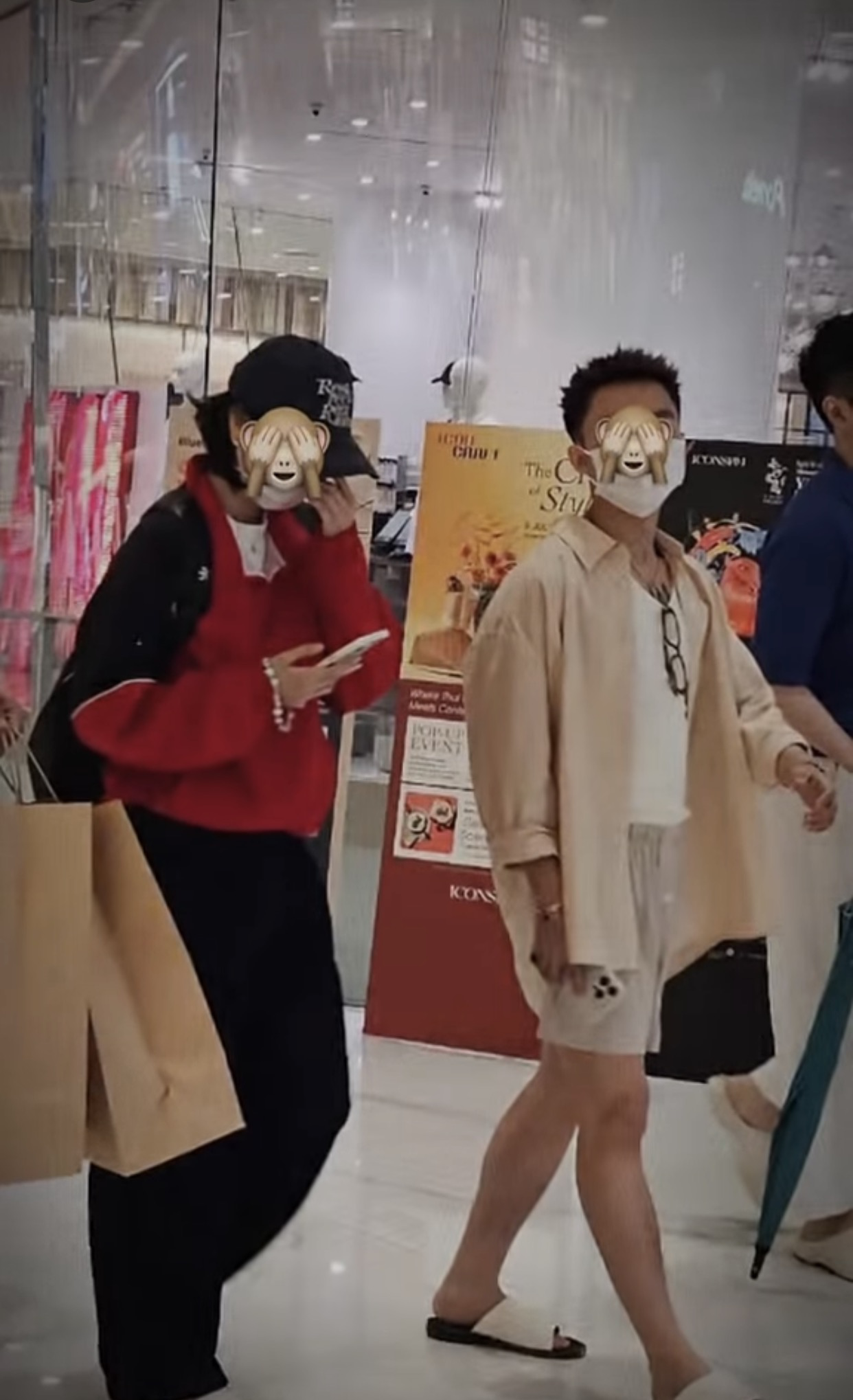 Sơn T&ugrave;ng v&agrave; Hải T&uacute; lại bị bắt gặp đi sắm đồ Tết?- Ảnh 1.