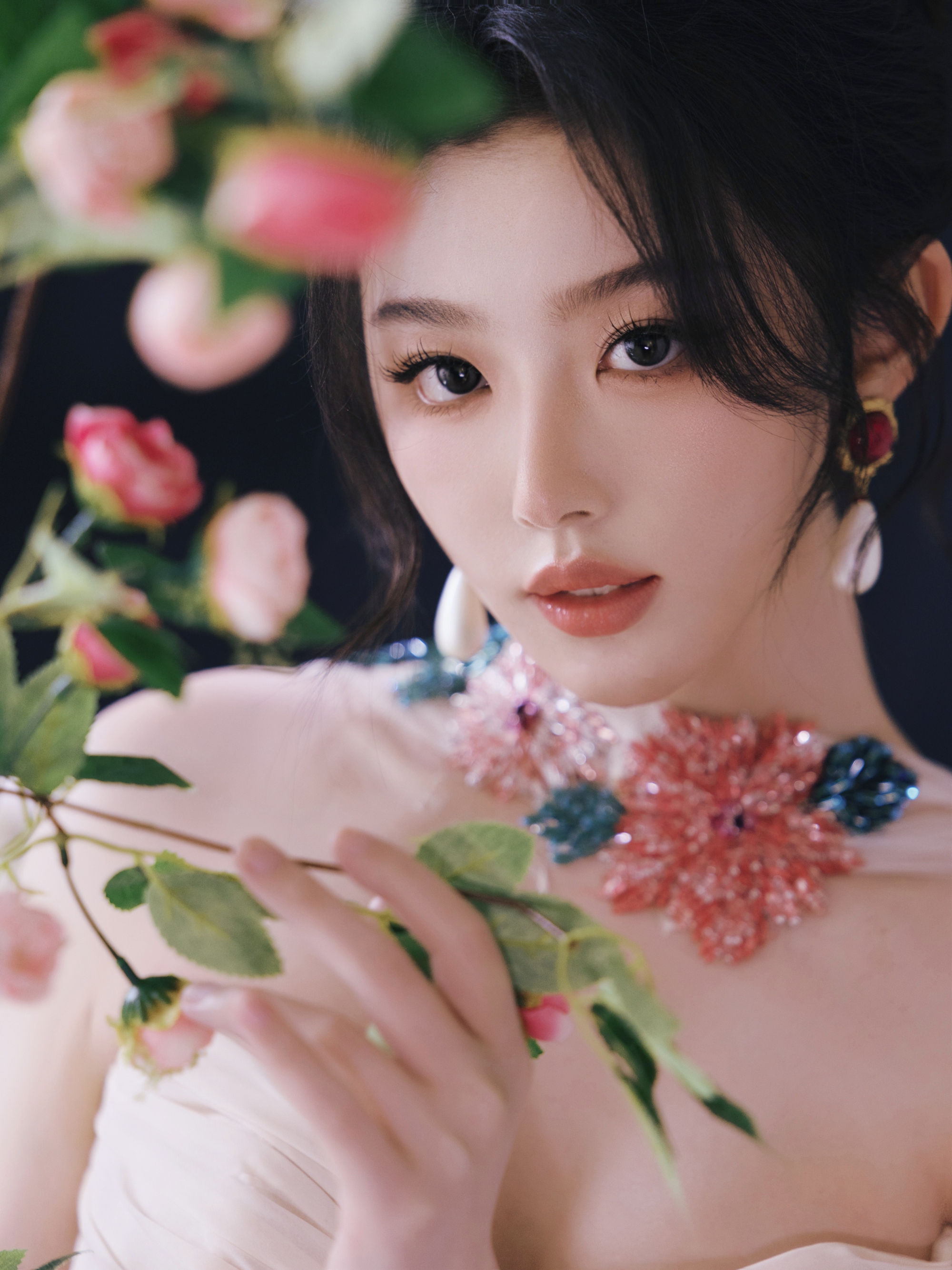 Cả showbiz chưa thấy ai d&aacute;m ch&ecirc; mỹ nh&acirc;n n&agrave;y: Nhan sắc qu&yacute; hơn kim cương ch&acirc;u b&aacute;u, thua c&ocirc;ng ch&uacute;a mỗi c&aacute;i t&ecirc;n- Ảnh 8.