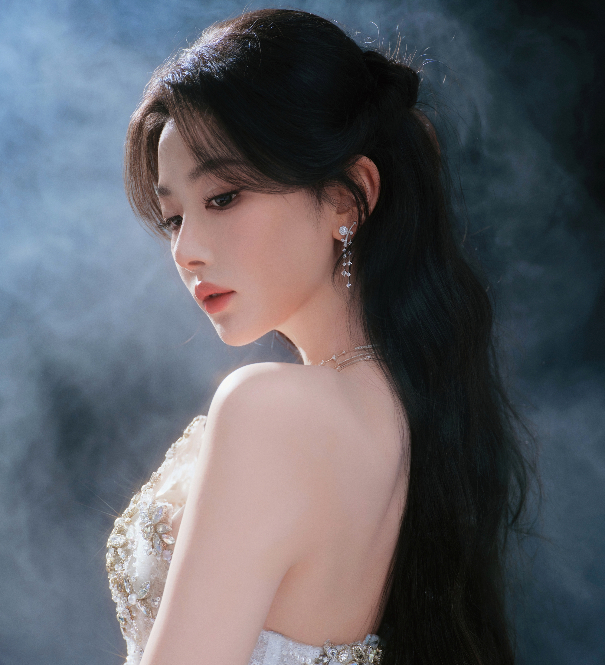 Cả showbiz chưa thấy ai d&aacute;m ch&ecirc; mỹ nh&acirc;n n&agrave;y: Nhan sắc qu&yacute; hơn kim cương ch&acirc;u b&aacute;u, thua c&ocirc;ng ch&uacute;a mỗi c&aacute;i t&ecirc;n- Ảnh 6.