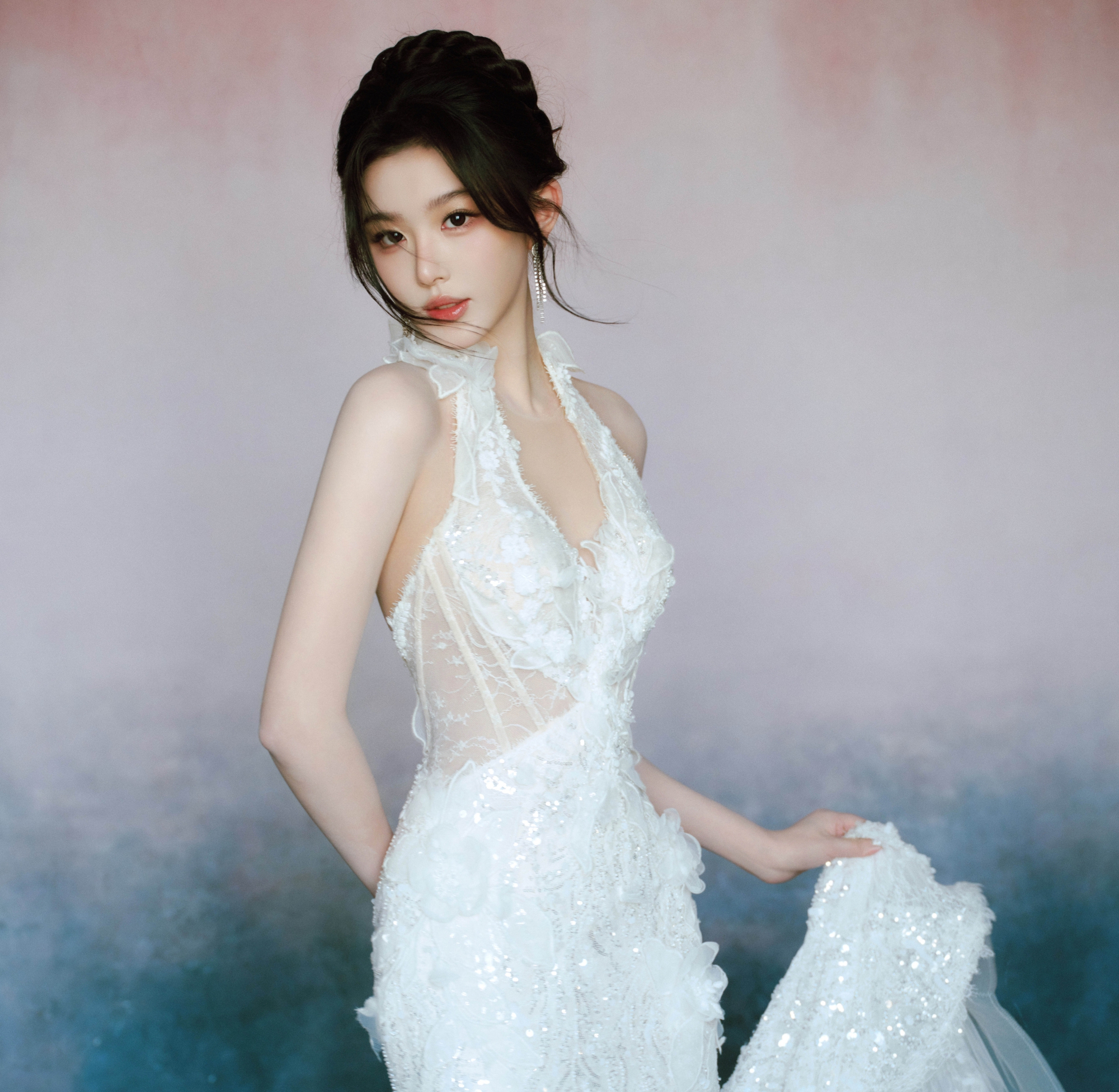 Cả showbiz chưa thấy ai d&aacute;m ch&ecirc; mỹ nh&acirc;n n&agrave;y: Nhan sắc qu&yacute; hơn kim cương ch&acirc;u b&aacute;u, thua c&ocirc;ng ch&uacute;a mỗi c&aacute;i t&ecirc;n- Ảnh 7.