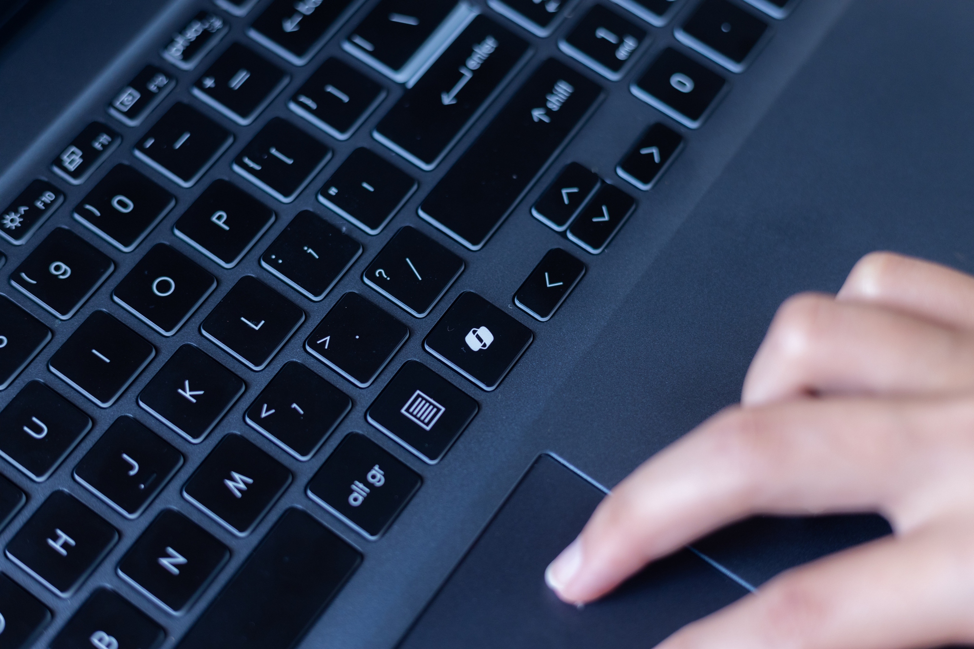 MSI Prestige 16 AI Evo: Khi laptop không chỉ là công cụ, mà là cộng sự AI trong đời sống sáng tạo- Ảnh 7. MSI Prestige 16 AI Evo: Khi laptop không chỉ là công cụ, mà là cộng sự AI trong đời sống sáng tạo- Ảnh 7.