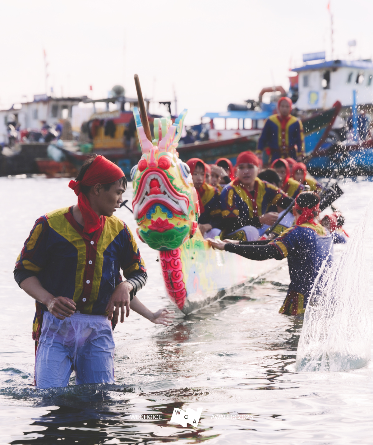 Kỳ tích đưa 3 người đàn ông từ “cõi chết’ trở về: Không ai ở Lý Sơn phải đối diện với biển một mình- Ảnh 12. Kỳ tích đưa 3 người đàn ông từ “cõi chết’ trở về: Không ai ở Lý Sơn phải đối diện với biển một mình- Ảnh 12.