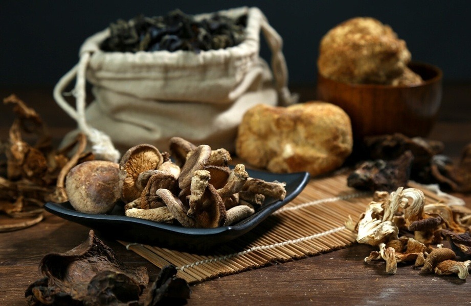 Tha thiết khuy&ecirc;n bạn sắm Tết: 3 thứ n&ecirc;n mua sớm, 3 thứ n&ecirc;n ho&atilde;n lại v&agrave; 3 thứ đừng dại rước về- Ảnh 1.