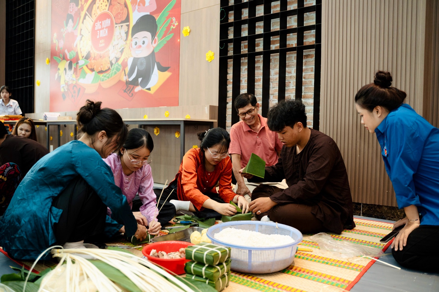 Gen Z và cách họ chạm vào Tết truyền thống theo cách rất riêng- Ảnh 3. Gen Z và cách họ chạm vào Tết truyền thống theo cách rất riêng- Ảnh 3.