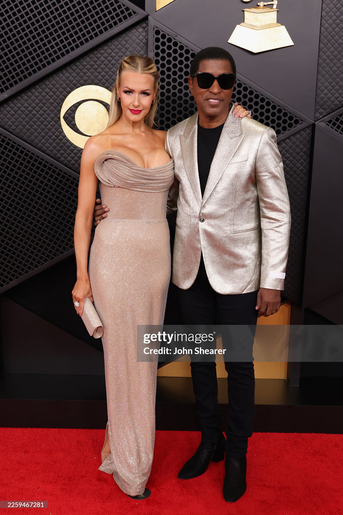 Si&ecirc;u thảm đỏ Grammy 2026: Cả thế giới 