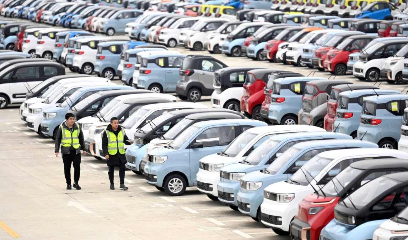 Điều tra hoạt động b&ocirc;i nhọ trực tuyến nhằm v&agrave;o xe điện, h&agrave;ng chục ngh&igrave;n đơn khiếu nại đang được xử l&yacute;- Ảnh 2.