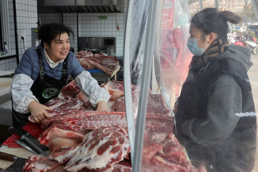 Ch&ecirc; đồ nhập khẩu phương T&acirc;y l&agrave; &ldquo;rẻ tiền, chất lượng thấp&rdquo;, người d&acirc;n quay lại với sản phẩm tưởng như đ&atilde; tuyệt chủng v&igrave; lỗi thời- Ảnh 1.