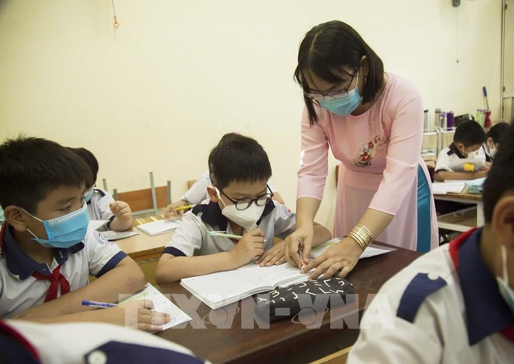 V&igrave; sao h&agrave;ng ngh&igrave;n gi&aacute;o vi&ecirc;n chưa nhận được lương th&aacute;ng 1?- Ảnh 1.