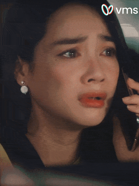 Việt Nam c&oacute; 1 nữ ho&agrave;ng nước mắt c&agrave;ng thảm c&agrave;ng phong thần, kh&oacute;c cảnh n&agrave;o cũng đẹp đến c&acirc;m n&iacute;n- Ảnh 2.