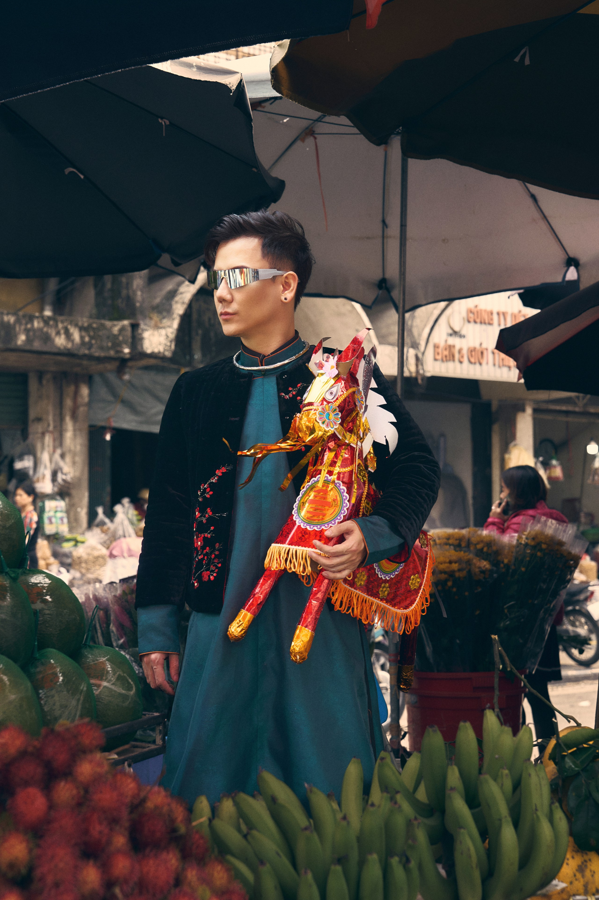 Bắt trend l&agrave;m ngựa giấy phục vụ c&aacute;c n&agrave;ng thơ "sống ảo" dịp Tết: K&iacute;n lịch, kiếm tiền cỡ n&agrave;o?- Ảnh 4.