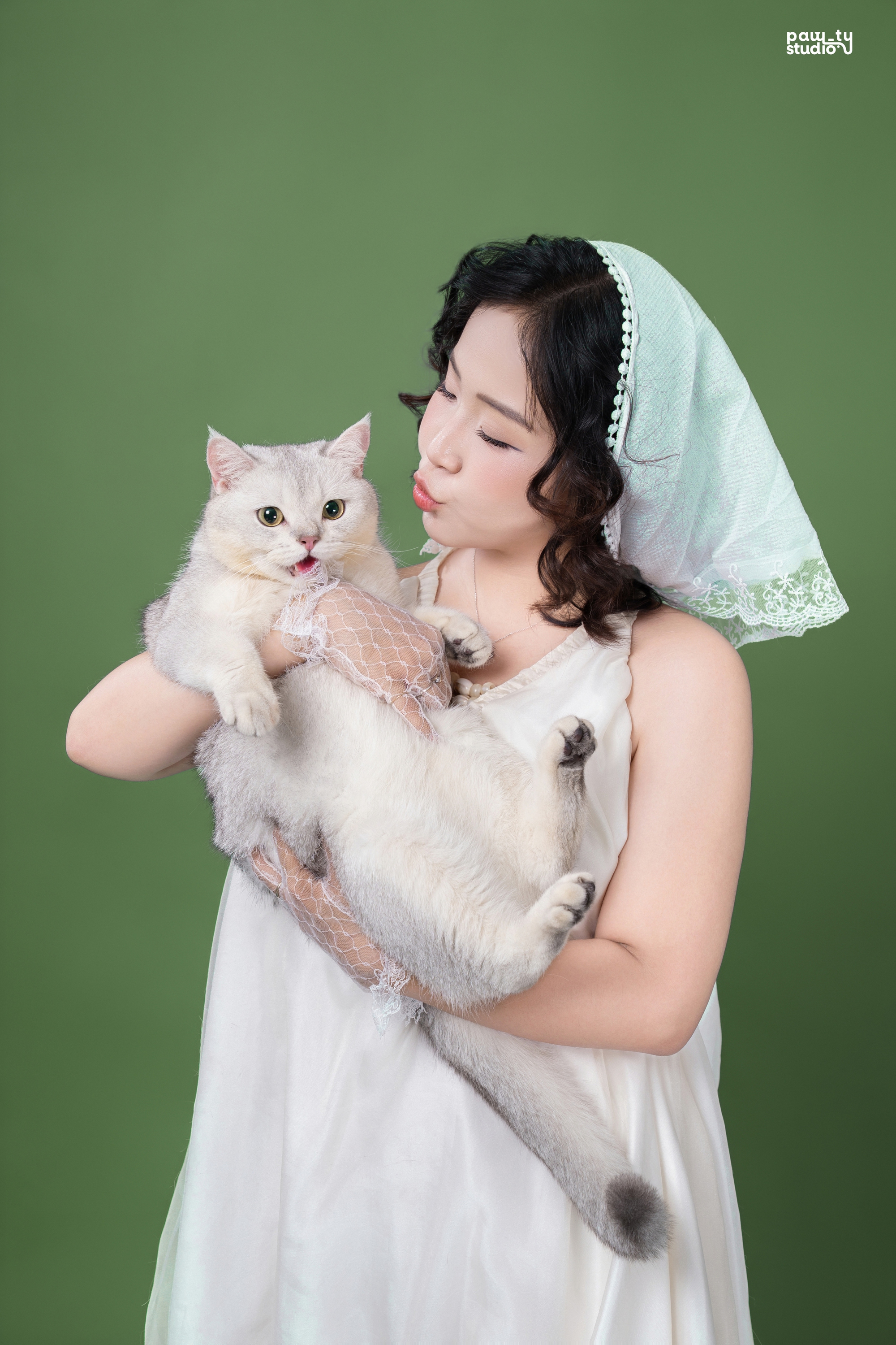 Dẫn th&uacute; cưng đến studio chuy&ecirc;n nghiệp, chụp ảnh ch&acirc;n dung ăn Tết: Dịch vụ đang hot, gi&aacute; cả ra sao?- Ảnh 18.