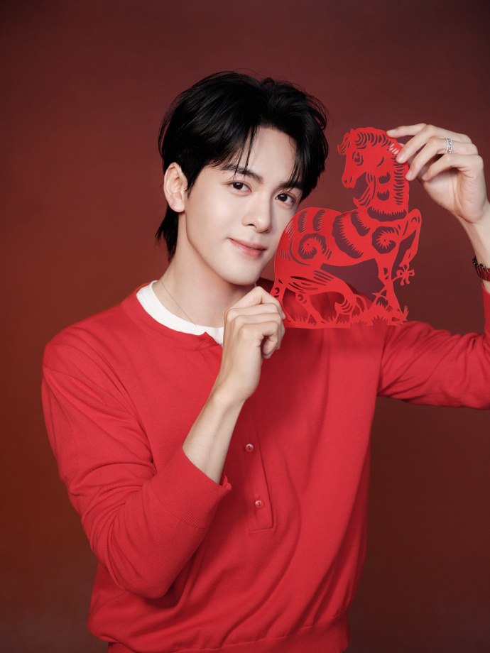 Bắt gặp cặp diễn vi&ecirc;n hot nhất năm 2025 