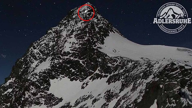 Nhà leo núi bị kết tội ngộ sát khi bỏ mặc bạn gái chết trên núi tuyết lúc 2h sáng- Ảnh 2. Nhà leo núi bị kết tội ngộ sát khi bỏ mặc bạn gái chết trên núi tuyết lúc 2h sáng- Ảnh 2.