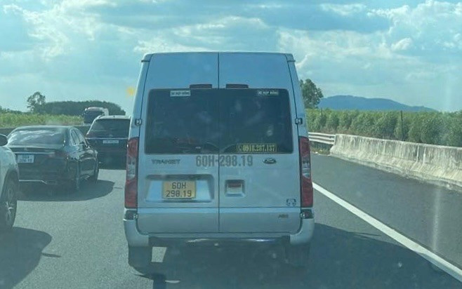 Người d&acirc;n &ugrave;n &ugrave;n quay trở lại TPHCM chiều m&ugrave;ng 4 Tết, quốc lộ, cao tốc chật k&iacute;n phương tiện- Ảnh 16.