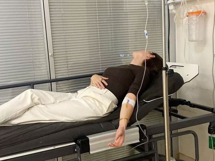 Cả nh&agrave; nhập viện cấp cứu, người mẹ tổn thương thận v&igrave; h&acirc;m n&oacute;ng thức ăn thừa kiểu "cực độc" nhưng cực quen- Ảnh 1.