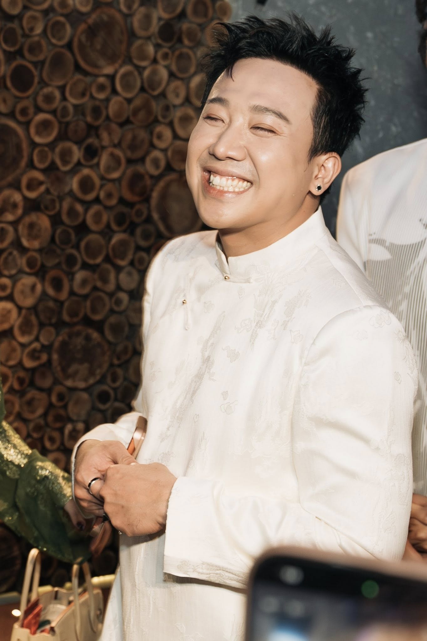 Cặp sao Việt t&aacute;i hợp sau chia tay nhờ Trấn Th&agrave;nh, g&acirc;y sốc c&otilde;i mạng khi c&ugrave;ng xuất hiện trong Thỏ Ơi!!- Ảnh 1.