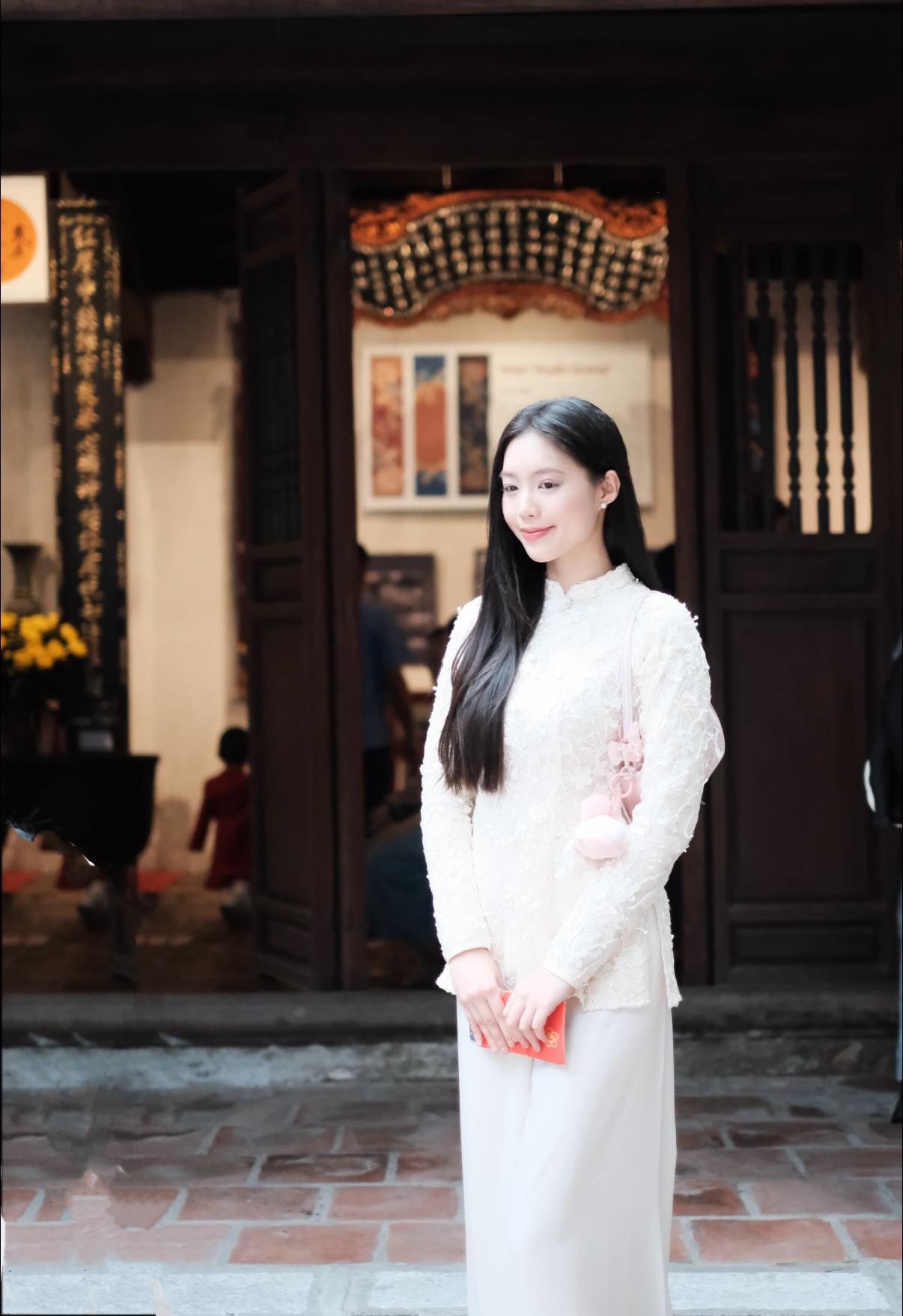 20 gi&acirc;y để đời của "&Aacute; hậu lọt top t&igrave;m kiếm c&ugrave;ng Đ&igrave;nh Bắc" tr&ecirc;n s&oacute;ng truyền h&igrave;nh quốc gia dịp Tết- Ảnh 4.