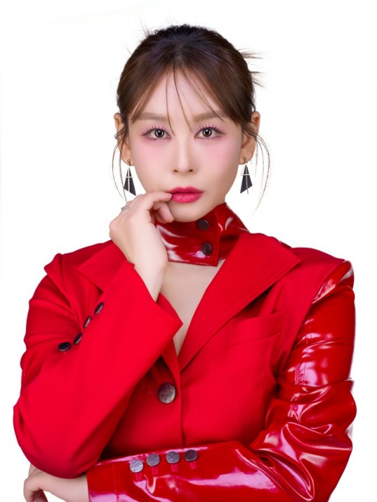 Nữ ca sĩ 9X ly hôn đúng mùng 4 Tết: “Tôi không làm tròn bổn phận 1 người vợ”- Ảnh 2. Nữ ca sĩ 9X ly hôn đúng mùng 4 Tết: “Tôi không làm tròn bổn phận 1 người vợ”- Ảnh 2.