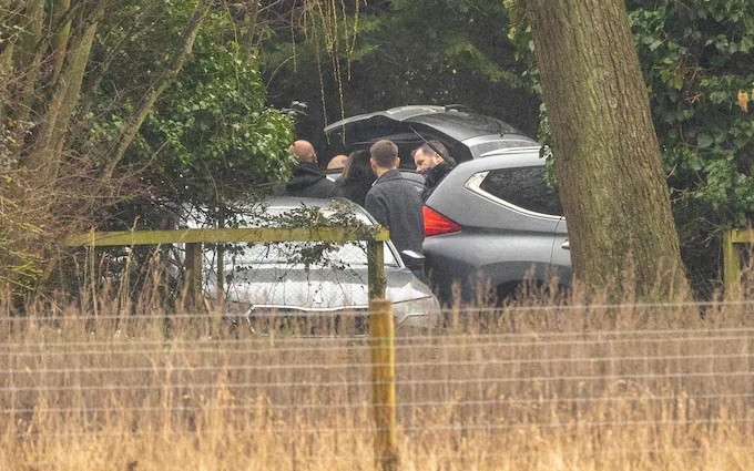 Vua Charles III l&ecirc;n tiếng sau khi em trai bị cảnh s&aacute;t Anh bắt giữ- Ảnh 3.