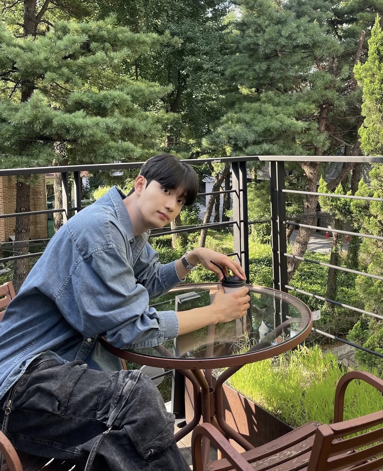 "Hồng h&agrave;i nhi" cao gần 1m9 đang hot: Mặt thư sinh, body cực đỉnh- Ảnh 15.