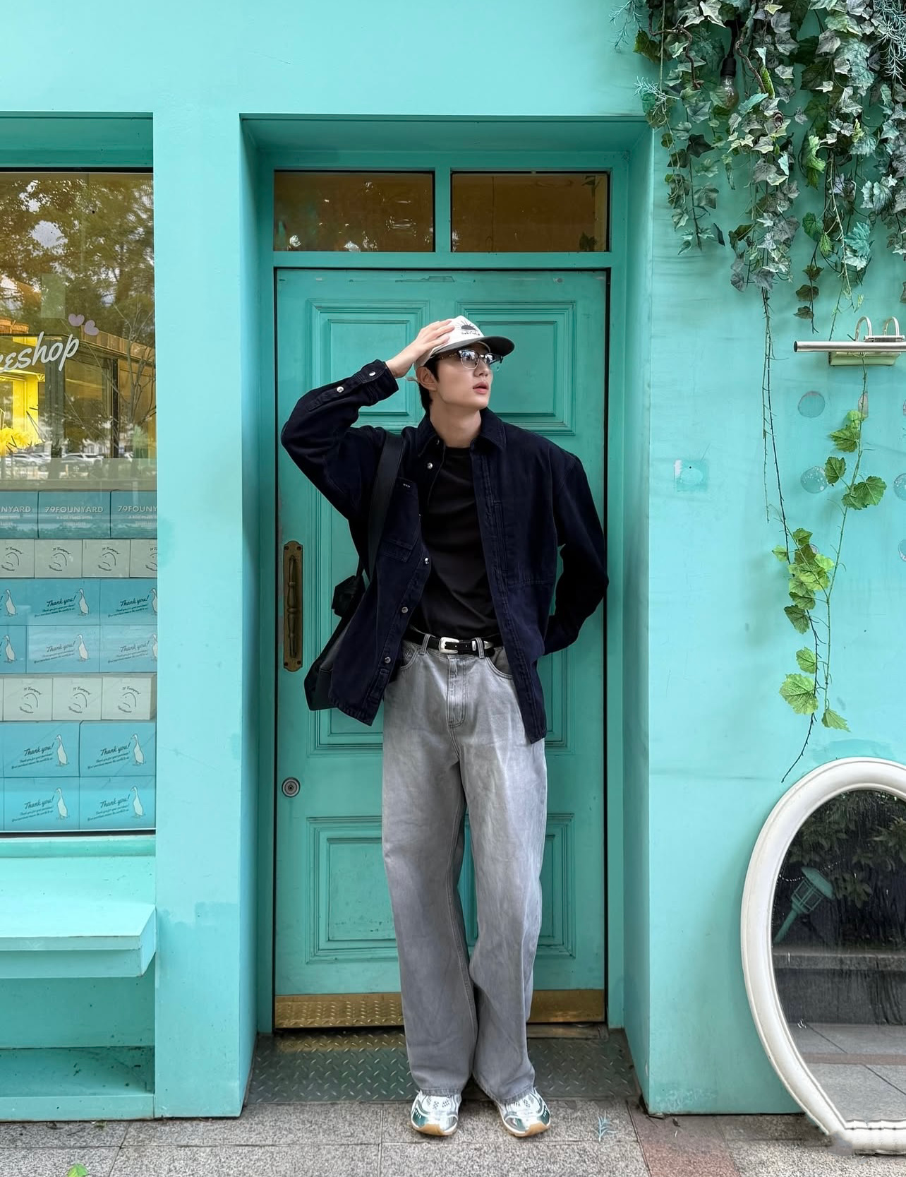 "Hồng h&agrave;i nhi" cao gần 1m9 đang hot: Mặt thư sinh, body cực đỉnh- Ảnh 14.