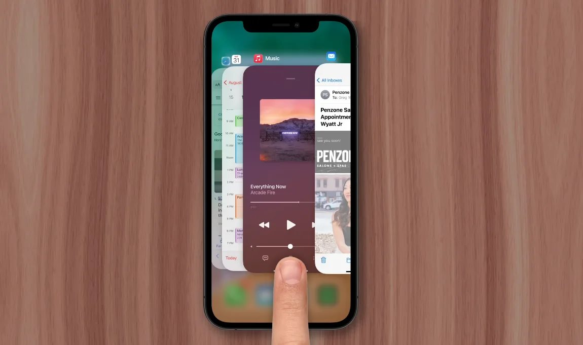 Mọi người n&ecirc;n bỏ th&oacute;i quen "vuốt vuốt" kiểu n&agrave;y khi d&ugrave;ng điện thoại: Cứ nghĩ l&agrave; hay nhưng "qu&ecirc; m&ugrave;a" lắm- Ảnh 1.