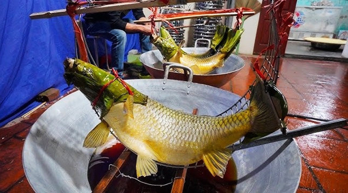 Về Hưng Y&ecirc;n tận thấy cỗ khao l&atilde;o với c&aacute; ch&eacute;p nằm v&otilde;ng chế biến suốt 10 tiếng- Ảnh 5.