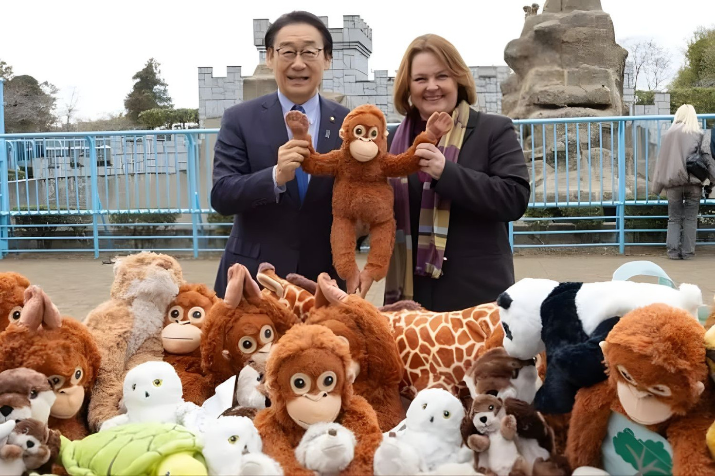 Vụ ch&uacute; khỉ Nhật Bản bị bỏ rơi: Đại diện tập đo&agrave;n IKEA đến thăm, diễn biến sau đ&oacute; g&acirc;y bất ngờ- Ảnh 3.