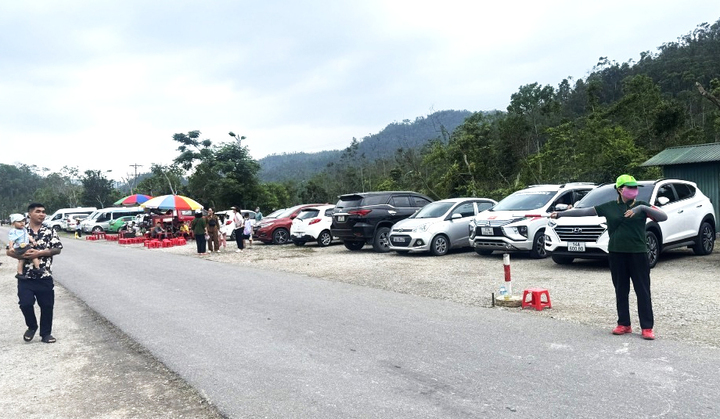 Miễn ph&iacute; v&eacute; tr&ocirc;ng giữ xe tại Y&ecirc;n Tử từ m&ugrave;ng 4 Tết- Ảnh 1.