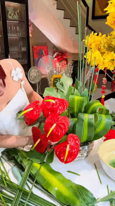 Diệp L&acirc;m Anh g&acirc;y b&atilde;o với loạt clip nữ c&ocirc;ng gia ch&aacute;nh, phản hồi thẳng thắn khi netizen r&eacute;o t&ecirc;n Vũ Th&uacute;y Quỳnh- Ảnh 3.