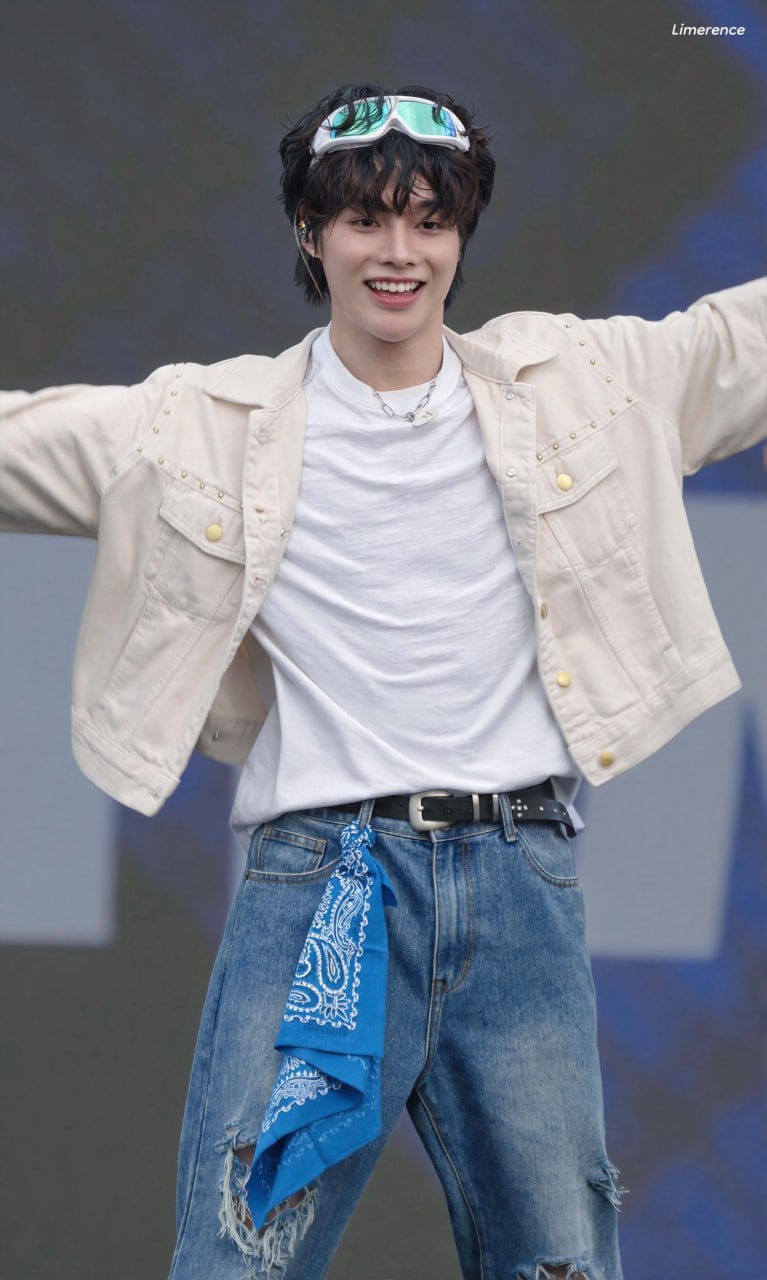 Thần tượng đ&aacute;ng tự h&agrave;o của Việt Nam: Lu&ocirc;n tự h&agrave;o về qu&ecirc; hương xứ sở- Ảnh 8.