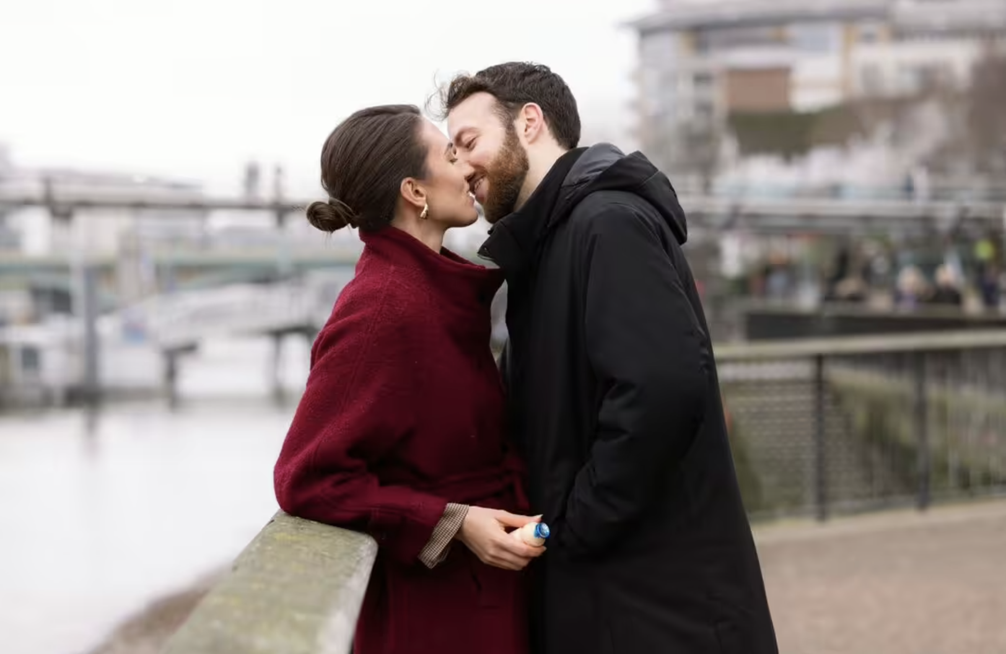 Hôn vợ thường xuyên, nam giới nhận lợi ích bất ngờ- Ảnh 2. Hôn vợ thường xuyên, nam giới nhận lợi ích bất ngờ- Ảnh 2.