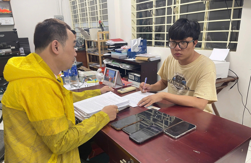 "Đại gia" Trương Nhật Phương khai g&igrave; sau khi lừa h&agrave;ng trăm phụ nữ "quan hệ" v&agrave; quay clip?- Ảnh 1.