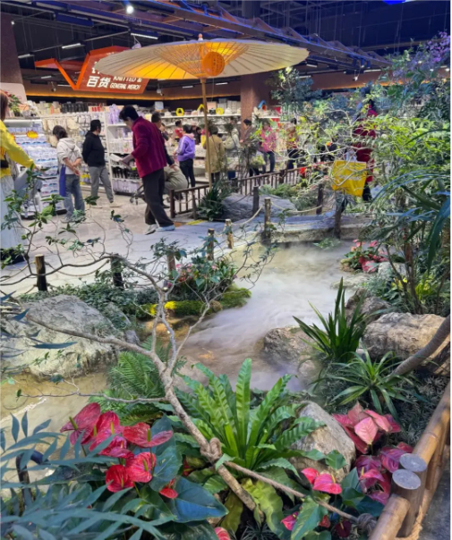 Đầu tư v&agrave;ng thắng lớn, chủ chuỗi si&ecirc;u thị chi 50 tỷ đồng chia thưởng cho nh&acirc;n vi&ecirc;n: "Tăng thu nhập cho họ l&agrave; niềm vui của t&ocirc;i"- Ảnh 1.