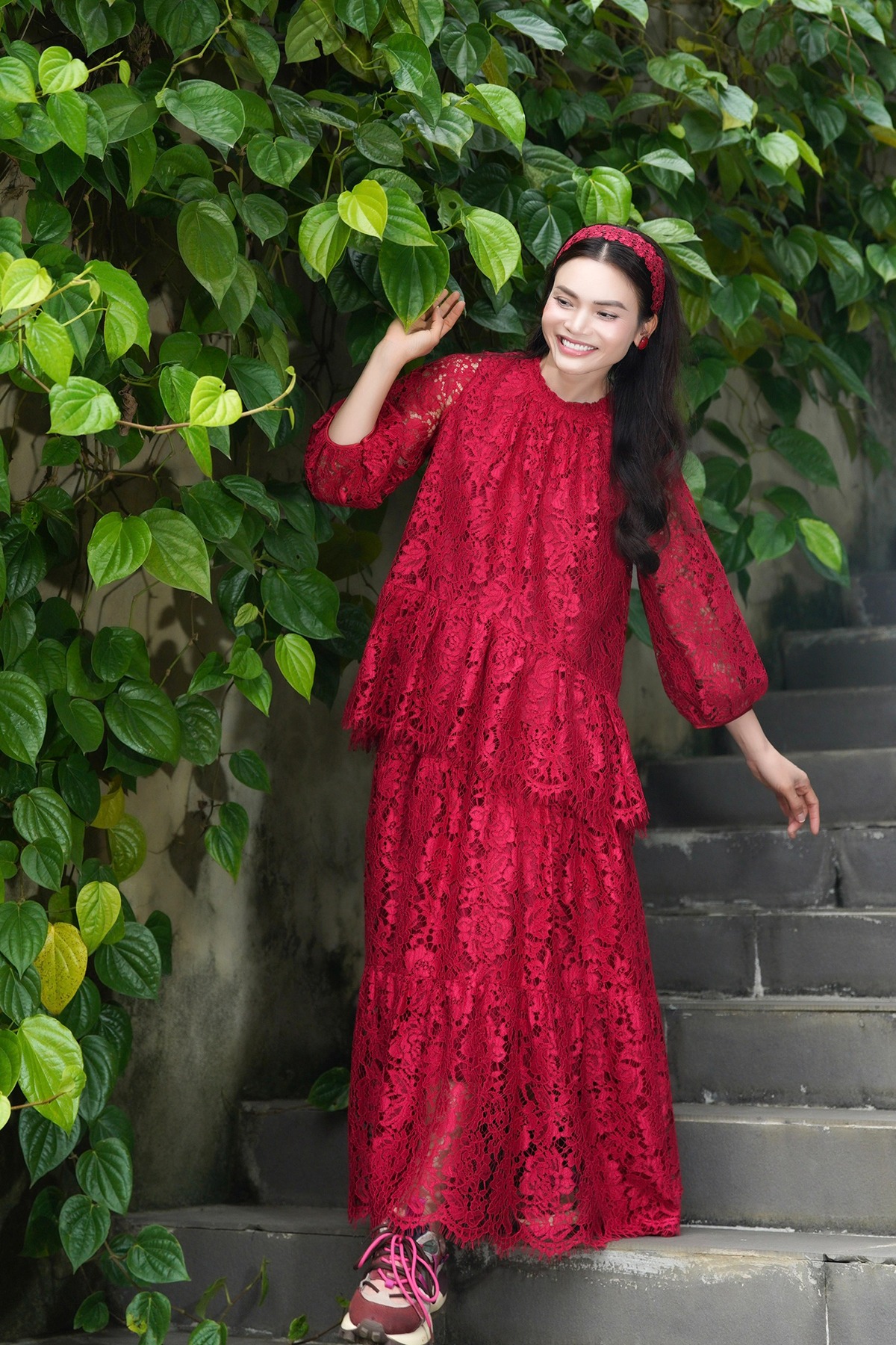 Nữ NSND trẻ nhất Việt Nam đ&oacute;n Tết rực rỡ trong biệt phủ 8000m&sup2;- Ảnh 14.