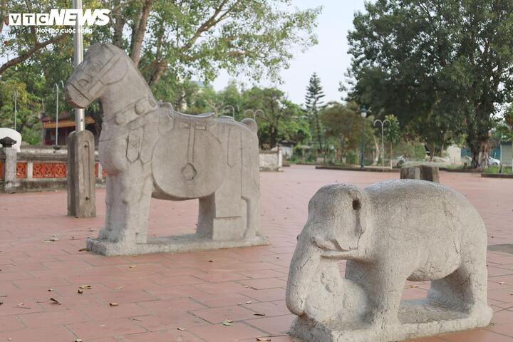 Chi&ecirc;m ngưỡng những pho tượng cổ độc đ&aacute;o trong đền thờ danh tướng Yết Ki&ecirc;u- Ảnh 26.