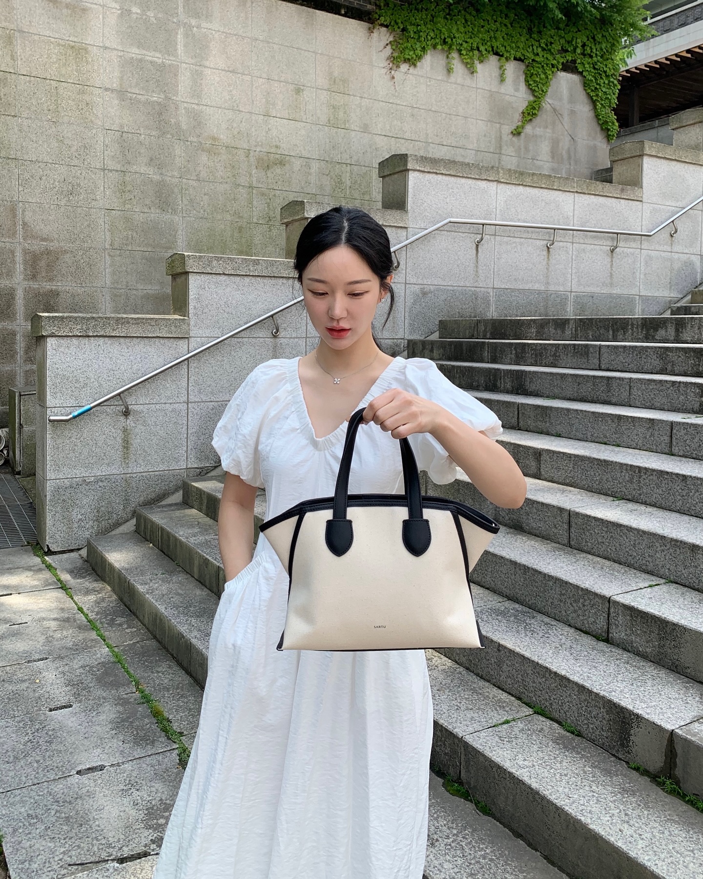 5 m&oacute;n phụ kiện mix với v&aacute;y sẽ tăng gấp 10 lần độ sang chảnh, rất cần khi l&ecirc;n đồ du xu&acirc;n- Ảnh 8.